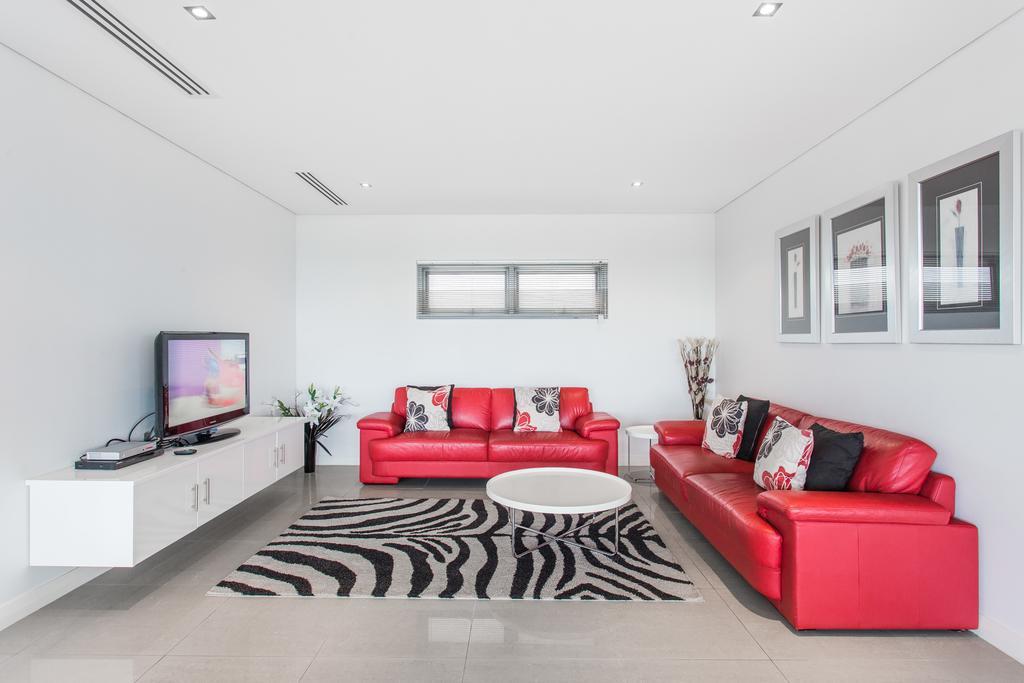Spinnakers By Rockingham Apartments מראה חיצוני תמונה