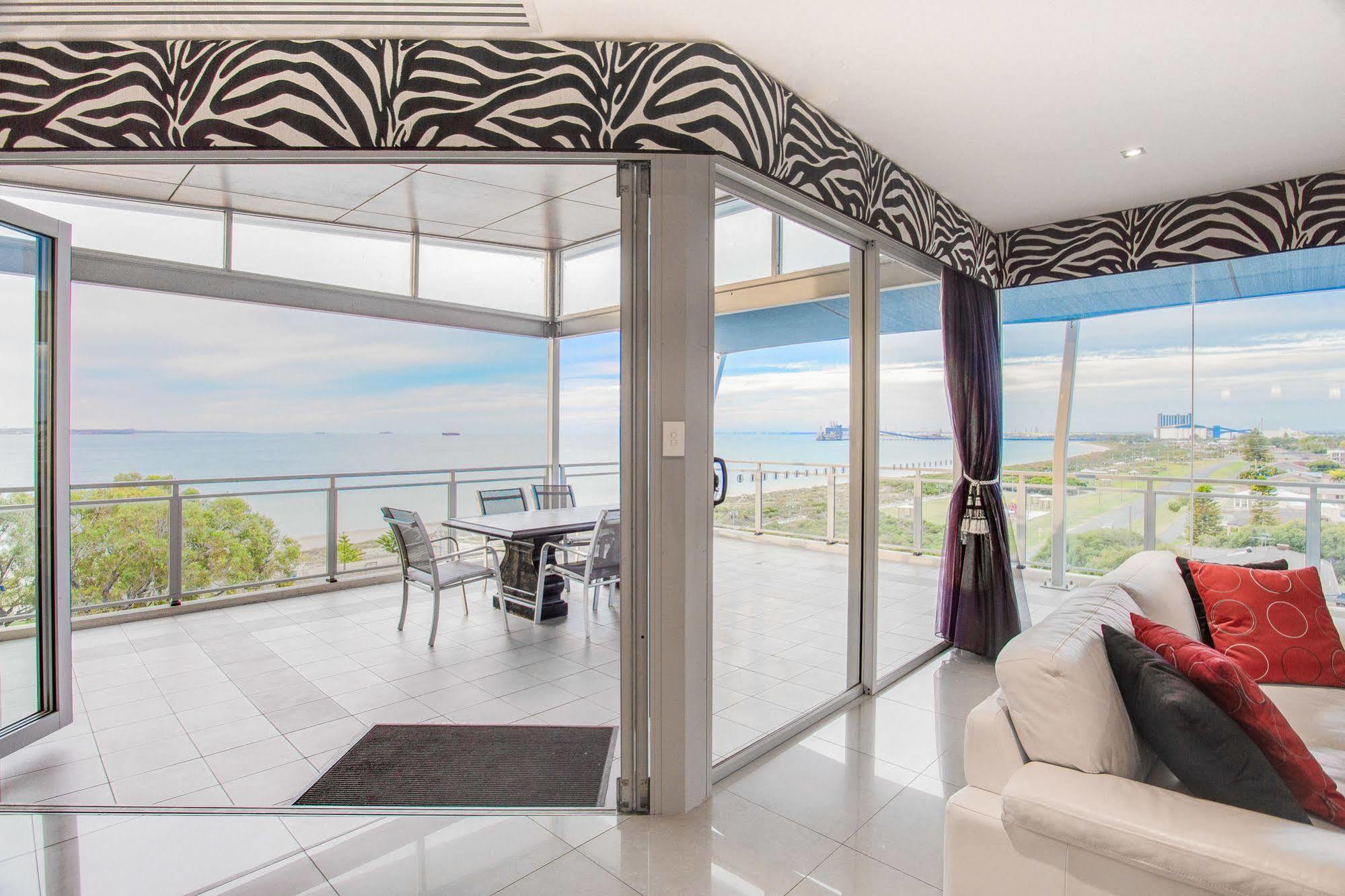 Spinnakers By Rockingham Apartments מראה חיצוני תמונה