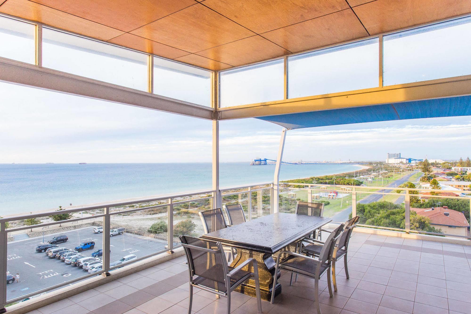 Spinnakers By Rockingham Apartments מראה חיצוני תמונה